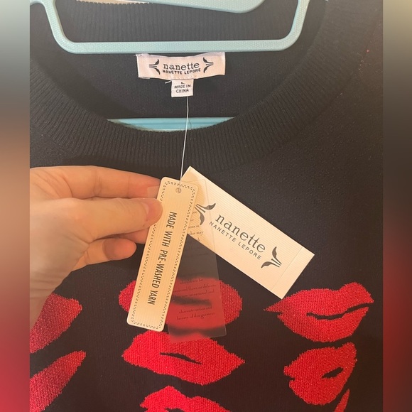 NWT Nanette Lenore Lips Sweater Size Large - Picture 6 of 9
